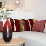 Two Authentic Cave With Private Courtyard Garden 빌라 메갈로호리