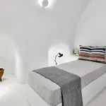 빌라 Two Authentic Cave With Private Courtyard Garden