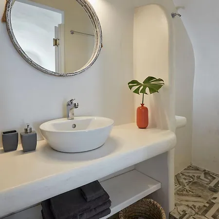 Two Authentic Cave With Private Courtyard Garden فيلة