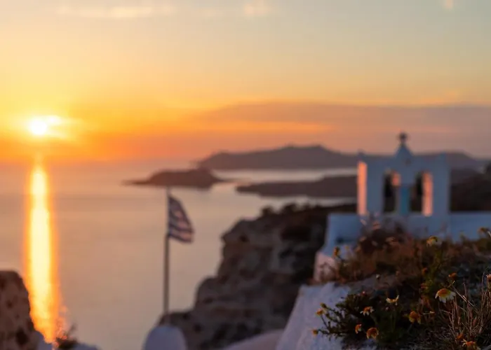 Villa Two Authentic Cave With Private Courtyard Garden Megalochori (Santorini)