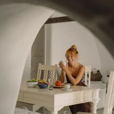 Two Authentic Cave With Private Courtyard Garden 别墅 *