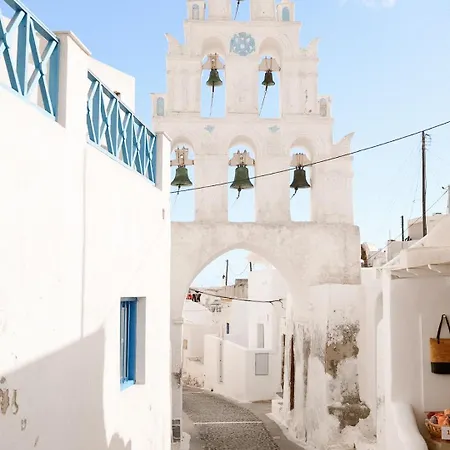 Two Authentic Cave With Private Courtyard Garden *