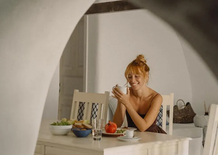 Two Authentic Cave With Private Courtyard Garden Villa *