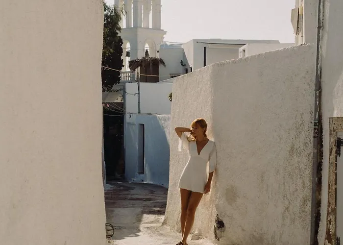 Two Authentic Cave With Private Courtyard Garden *