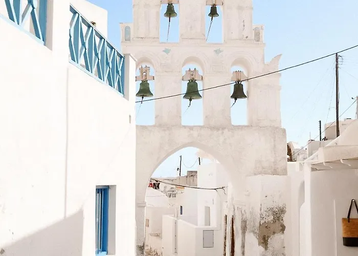 Two Authentic Cave With Private Courtyard Garden *