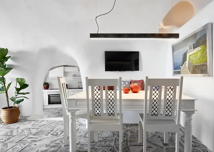 Vila Two Authentic Cave With Private Courtyard Garden Megalochori (Santorini)